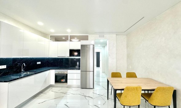 Resale - Apartment -
Torrevieja - Playa del Cura