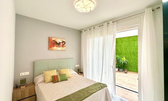 Resale - Apartment -
Torrevieja - Playa del Cura