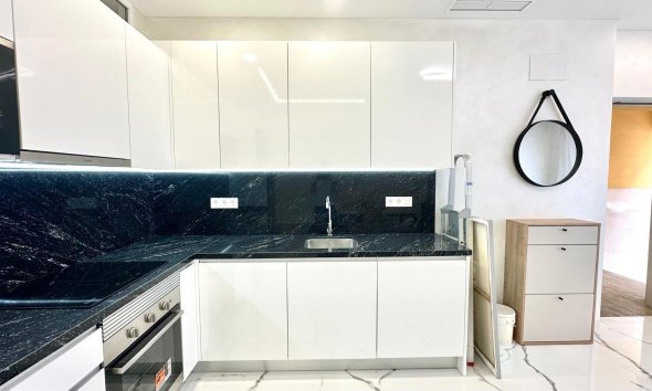 Resale - Apartment -
Torrevieja - Playa del Cura