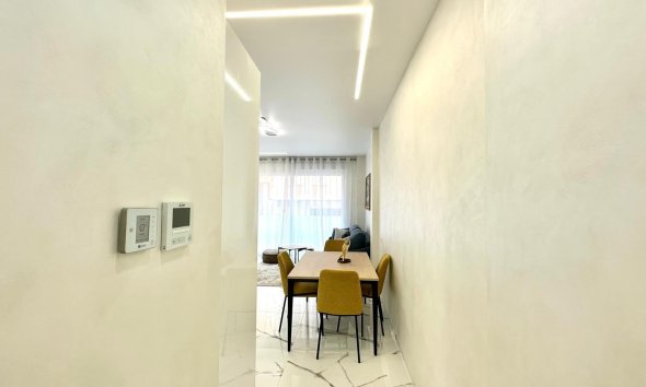 Resale - Apartment -
Torrevieja - Playa del Cura