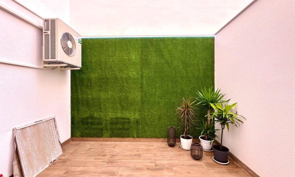 Resale - Apartment -
Torrevieja - Playa del Cura