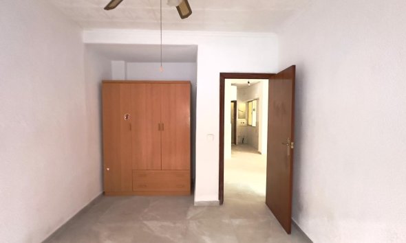 Resale - Apartment -
Torrevieja - Centro