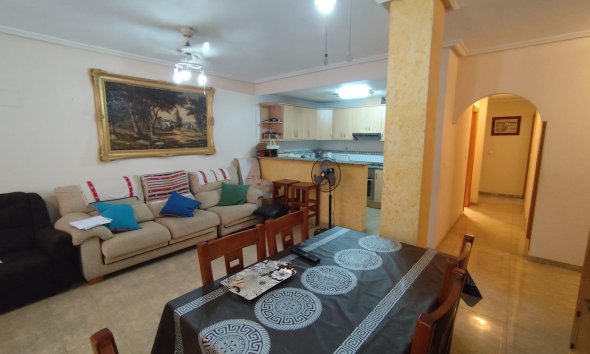 Resale - Apartment -
Torrevieja - Estacion De Autobuses