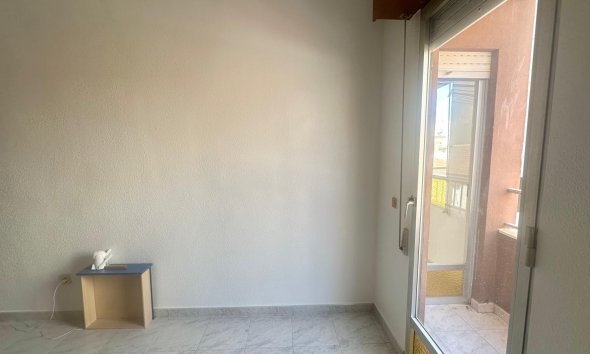 Resale - Apartment -
Torrevieja - Estacion De Autobuses