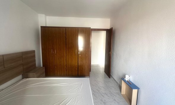 Resale - Apartment -
Torrevieja - Estacion De Autobuses