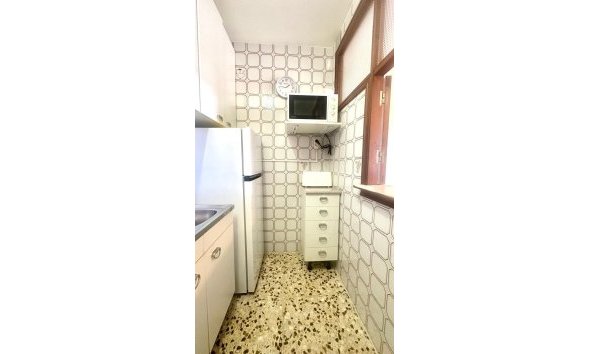 Resale - Apartment -
Torrevieja - Punta Prima