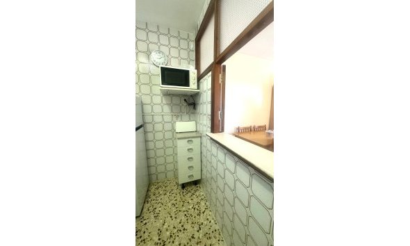 Resale - Apartment -
Torrevieja - Punta Prima
