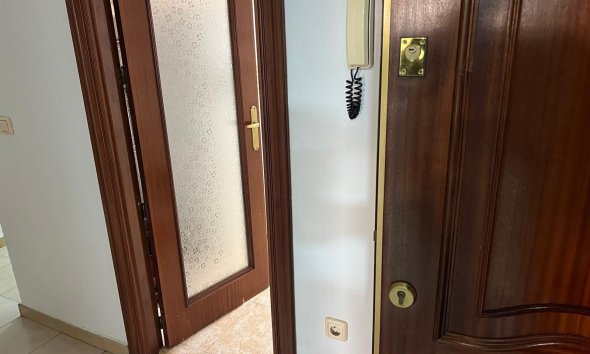 Resale - Apartment -
Torrevieja - Playa del Cura