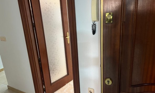 Resale - Apartment -
Torrevieja - Playa del Cura