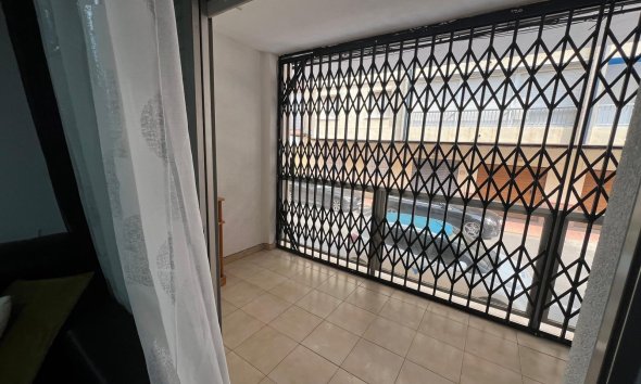 Resale - Apartment -
Torrevieja - Playa del Cura