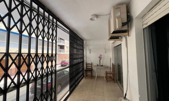 Resale - Apartment -
Torrevieja - Playa del Cura