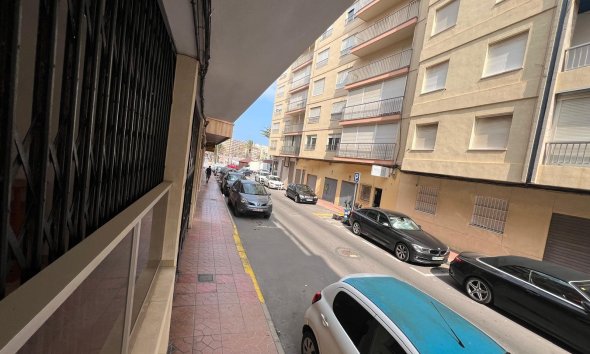 Resale - Apartment -
Torrevieja - Playa del Cura