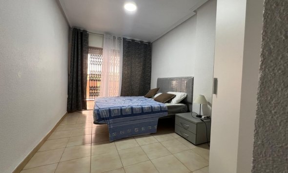 Resale - Apartment -
Torrevieja - Playa del Cura