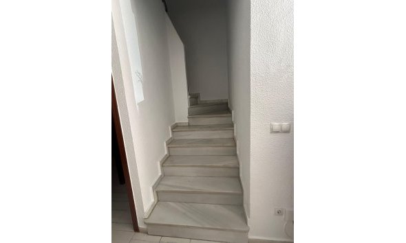 Reventa - Town House -
Torrevieja - Centro