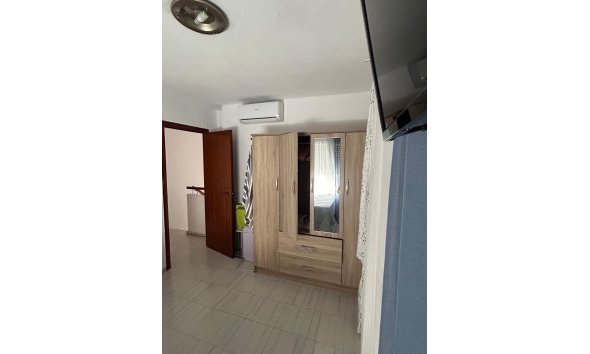 Reventa - Town House -
Torrevieja - Centro