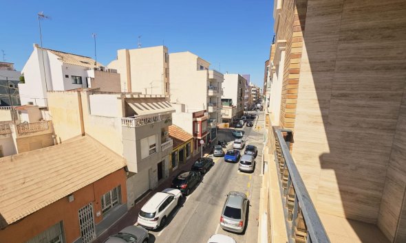 Resale - Apartment -
Torrevieja