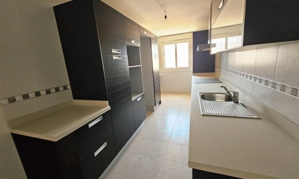 Resale - Apartment -
Torrevieja