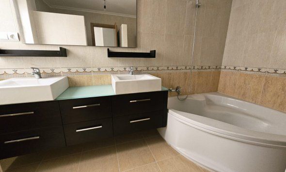 Resale - Apartment -
Torrevieja