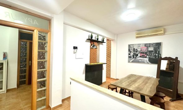 Revente - Apartment -
Torrevieja
