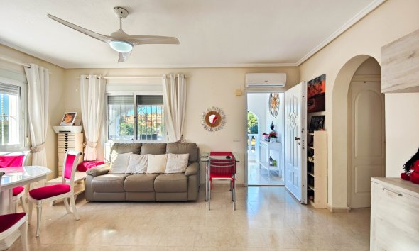 Reventa - Villa -
Ciudad Quesada - Costa Blanca