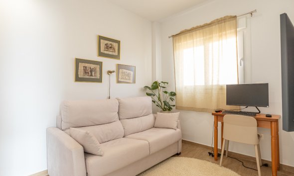 Resale - Apartment -
Torrevieja - Costa Blanca
