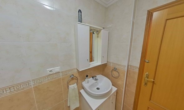 Resale - Apartment -
Torrevieja - Estacion De Autobuses