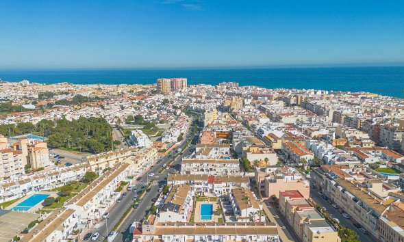 Revente - Town House -
Torrevieja - Calas Blanca