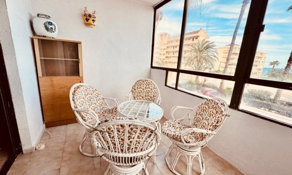 Revente - Apartment -
Torrevieja - Cabo Cervera