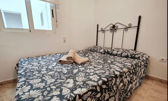 Resale - Apartment -
Torrevieja - Estacion De Autobuses