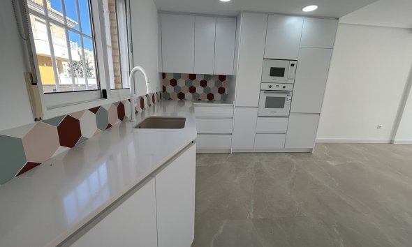 Revente - Apartment -
Pilar de la Horadada - Costa Blanca