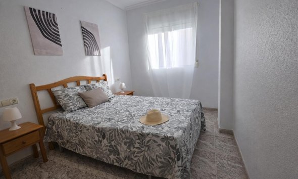 Revente - Apartment -
Torrevieja - Centro - Muelle Pesquero