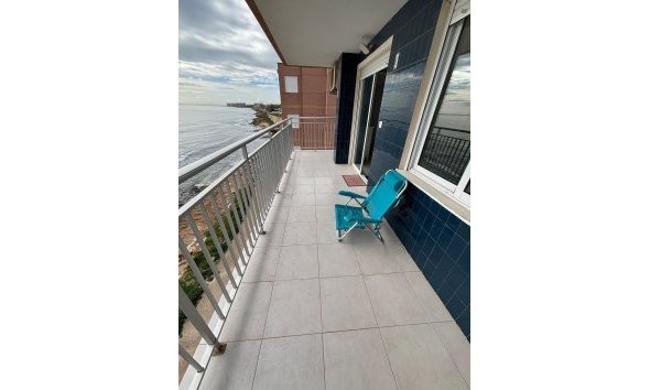 Revente - Apartment -
Torrevieja - Playa De Los Naufragos