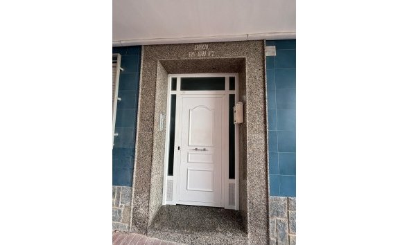 Revente - Apartment -
Torrevieja - Playa De Los Naufragos