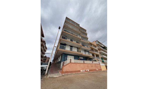 Revente - Apartment -
Torrevieja - Playa De Los Naufragos