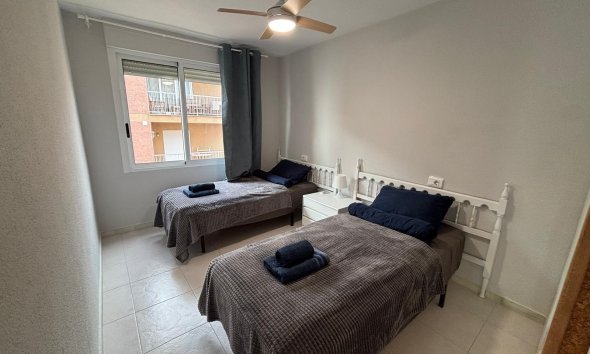 Revente - Apartment -
Torrevieja - Playa De Los Naufragos