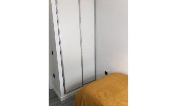 Resale - Apartment -
Torrevieja