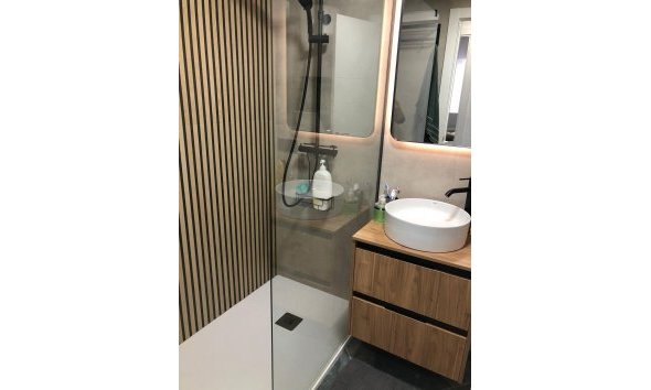 Resale - Apartment -
Torrevieja