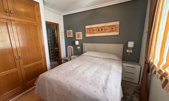 Resale - Apartment -
Torrevieja