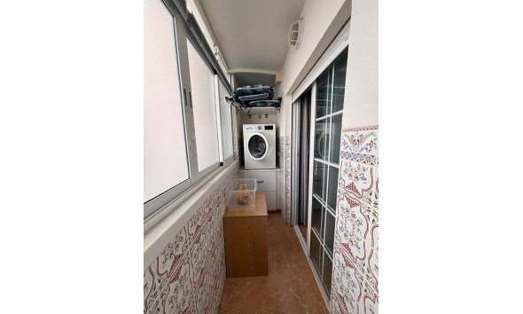 Resale - Apartment -
Torrevieja