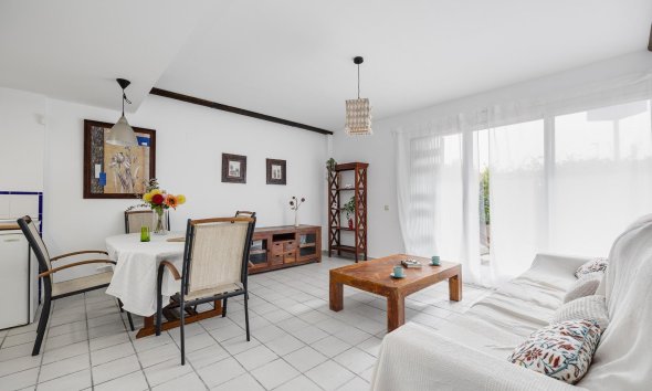 Reventa - Apartment -
Orihuela Costa