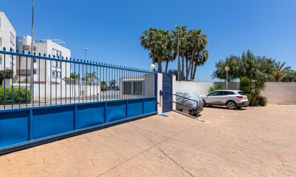 Reventa - Apartment -
Orihuela Costa