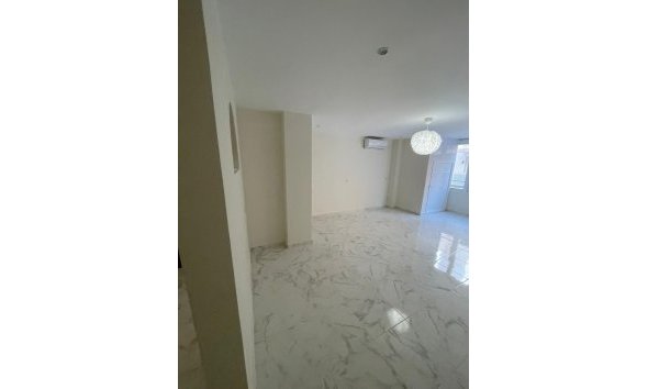 Revente - Apartment -
Torrevieja - Costa Blanca