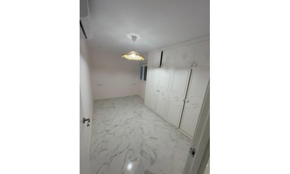 Revente - Apartment -
Torrevieja - Costa Blanca