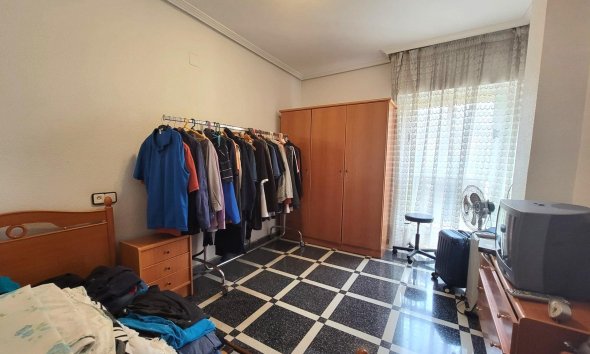 Revente - Apartment -
Torrevieja - Centro