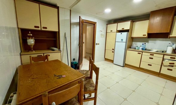 Revente - Apartment -
Torrevieja - Centro
