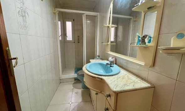 Revente - Apartment -
Torrevieja - Centro