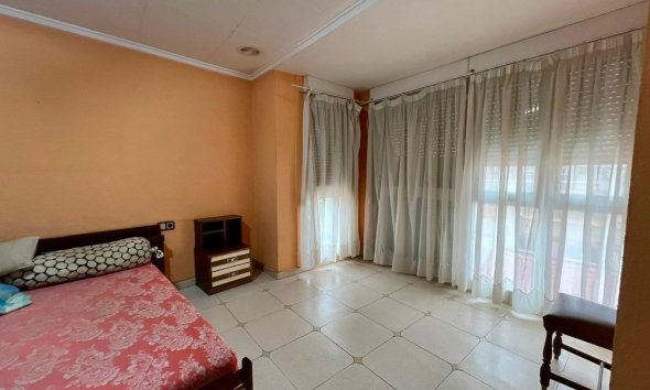 Revente - Apartment -
Torrevieja - Centro
