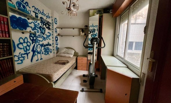 Revente - Apartment -
Torrevieja - Centro