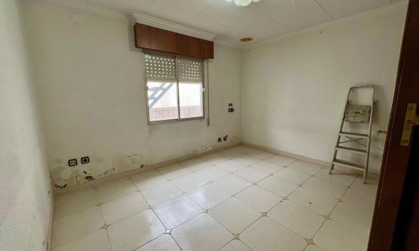 Revente - Apartment -
Torrevieja - Centro