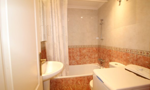 Revente - Apartment -
Torrevieja - Centro